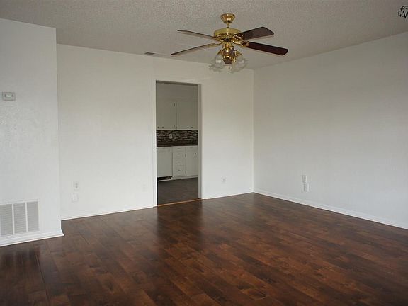 2nd image of 3017 McGaha Ave