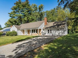 11 Weldon Ln, Willingboro, NJ 08046