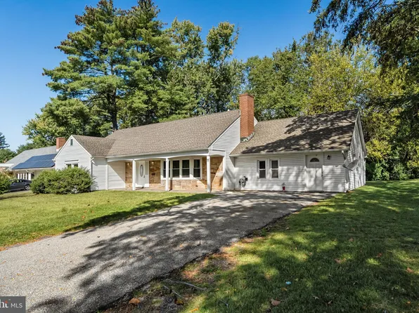 11 Weldon Ln, Willingboro, NJ 08046