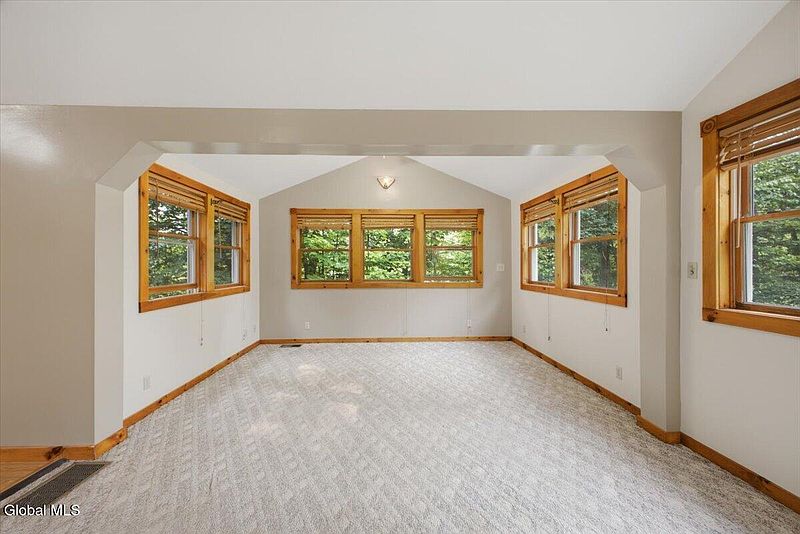 5th image of 28 Campney Lane