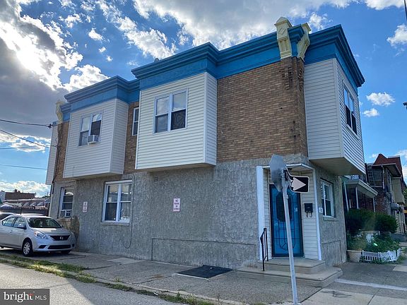 2nd image of 4708 Devereaux Ave
