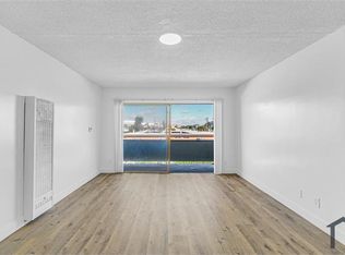 934 Larch St #3, Inglewood, CA 90301