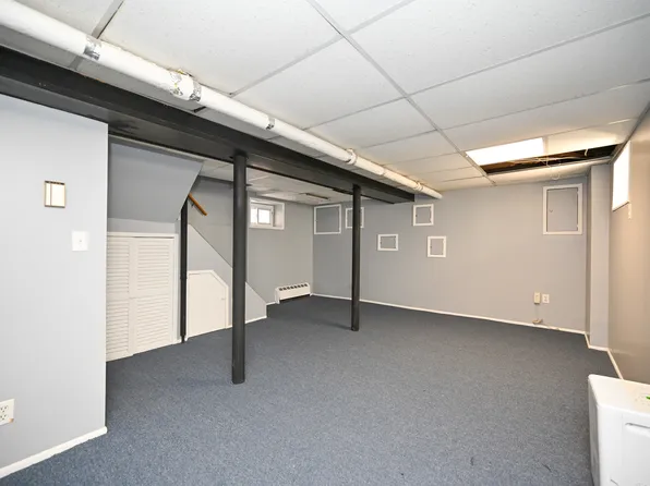 1726 East 52nd Street image 18 of 31