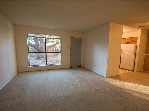 2nd image of 2617 Santa Barbara Dr