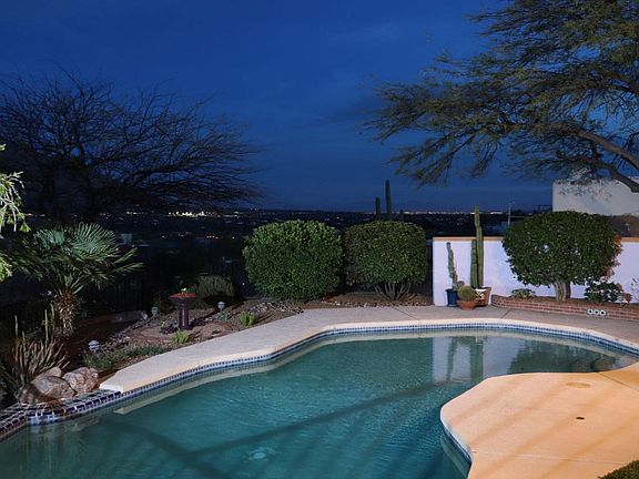 2nd image of 10985 N Poinsettia Dr