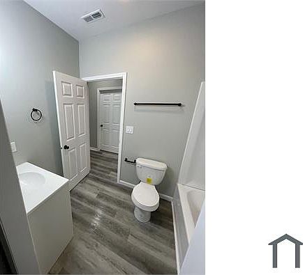 3rd image of 3444 E 25th St