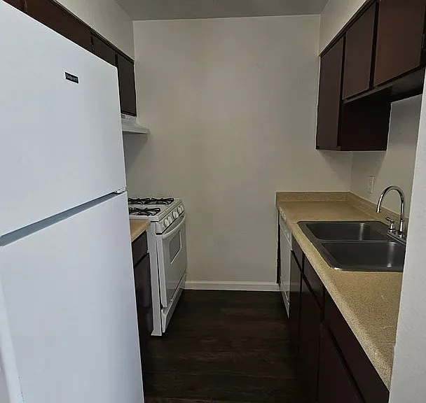 3600 Lafayette Dr NE — Photo 6