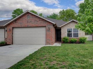 2309 W Bridlewood Trl, Ozark, MO 65721