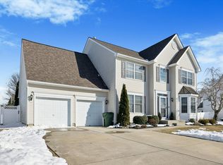 212 Windswept Dr, Egg Harbor Township, NJ 08234