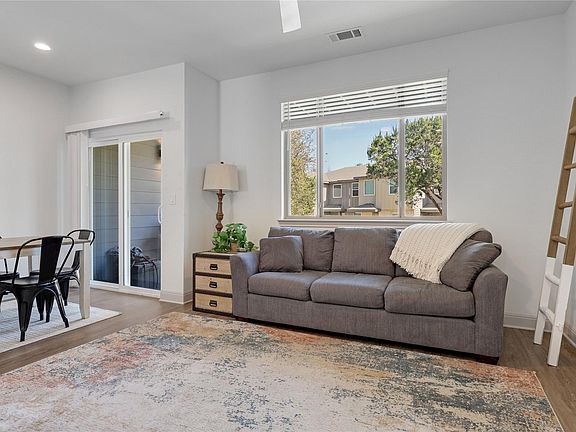 4th image of 524 Palmer Dr