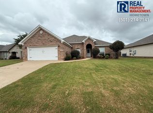 1609 White Oak Cir, Benton, AR 72019