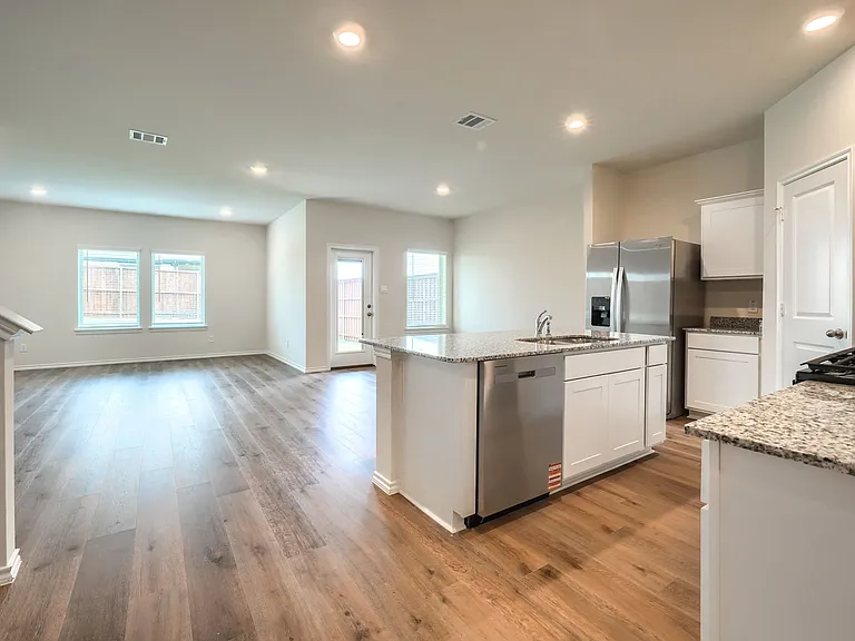 3905 Jasper Ln — Photo 7