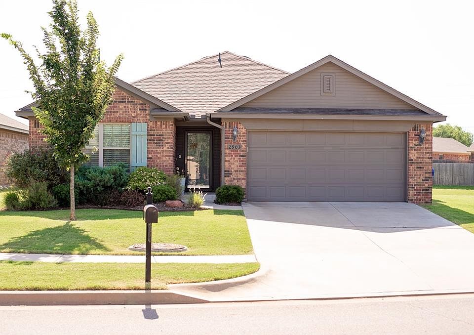 1st image of 2903 Trailwood Dr
