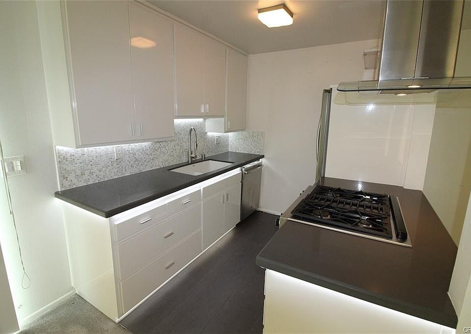 1st image of 111 N 12th St #1700