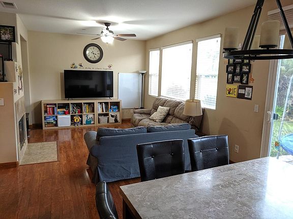 2nd image of 951 Bloomfield Ave