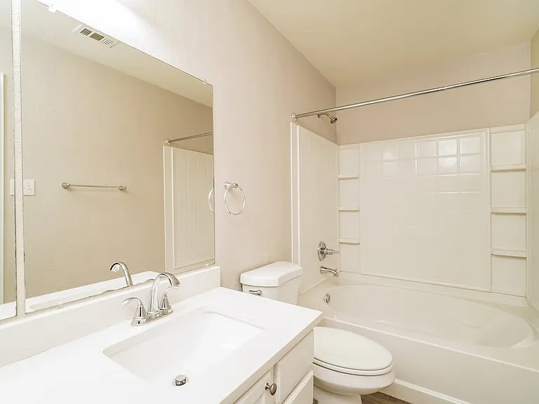 284 Cordero Dr — Photo 13