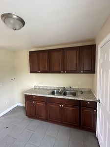 14500 Strathmoor St, Detroit, MI, 48227