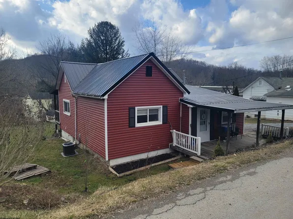 102 Bridgewater Dr, Enterprise, WV 26568