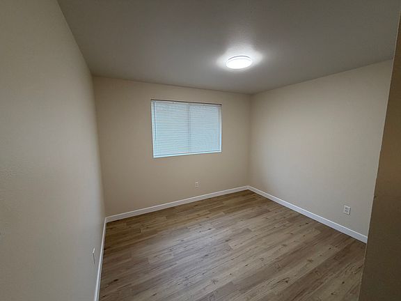 2nd image of 1125 87th Ave SE