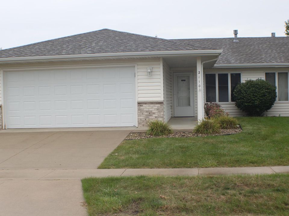 1st image of 2110 McQuillan Ct SE