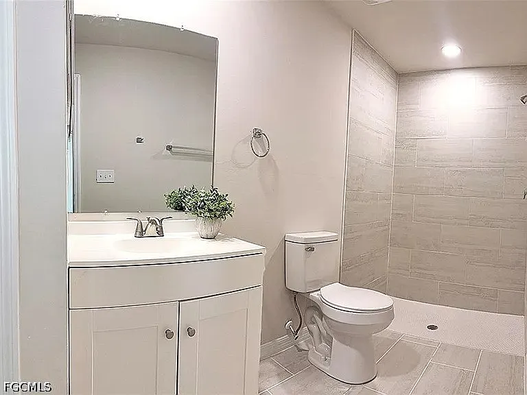 2938 Santa Barbara Blvd — Photo 6
