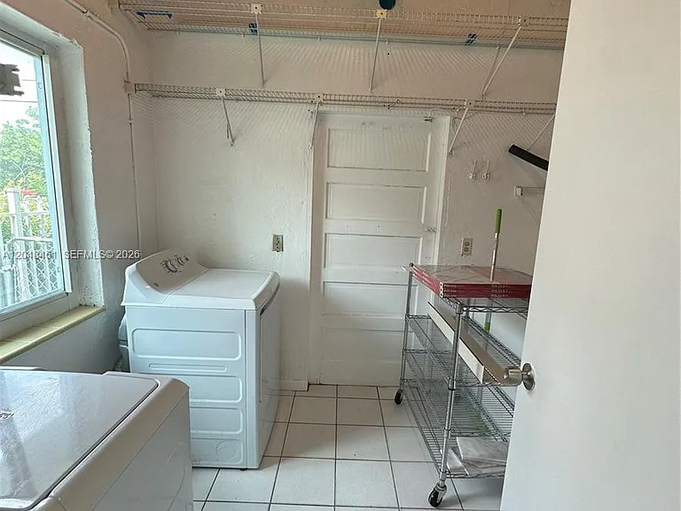 400 NW 61st Ave — Photo 16
