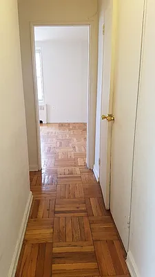 Rented by Smart NY Realty LLC | media 9