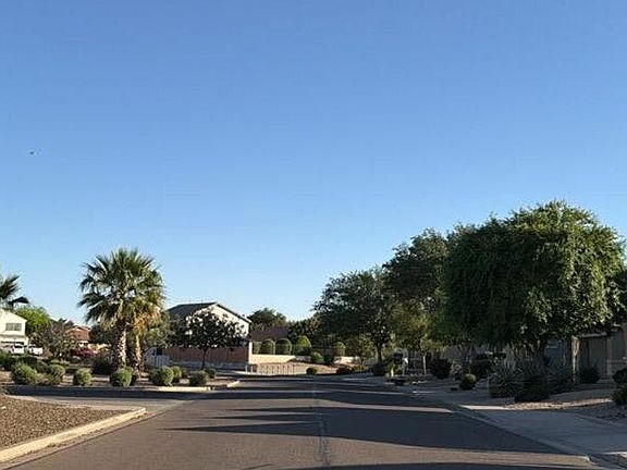 5th image of 38604 N Beverly Ave