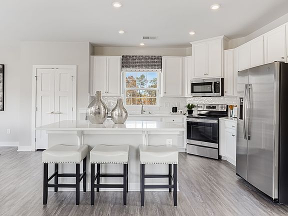 5th image of 4032 Oglethorpe Dr Lot 645
