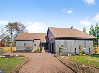 121 Mary Bell Rd, Manahawkin, NJ 08050