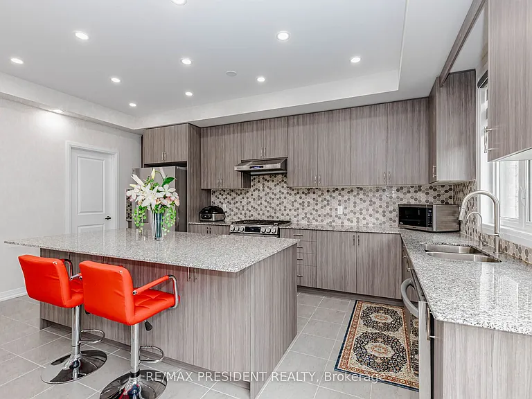 405 Newman Dr — Photo 17