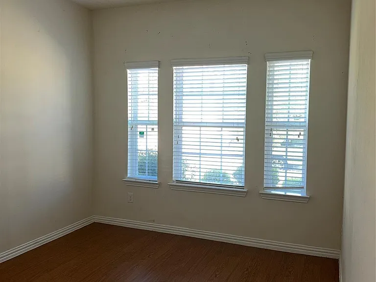 7534 Abbey Point Ln — Photo 7
