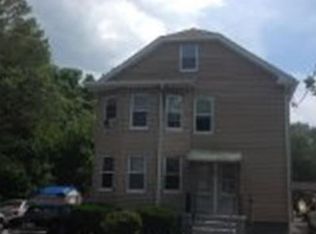 32 Pembroke Ave, Acushnet, MA 02743