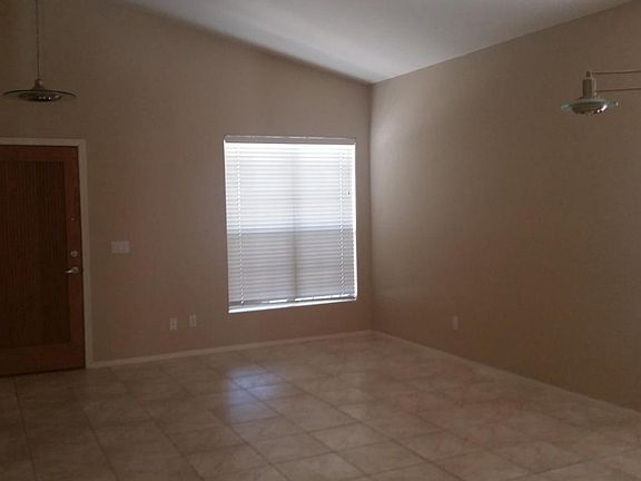 5th image of 17127 E Hillcrest Dr