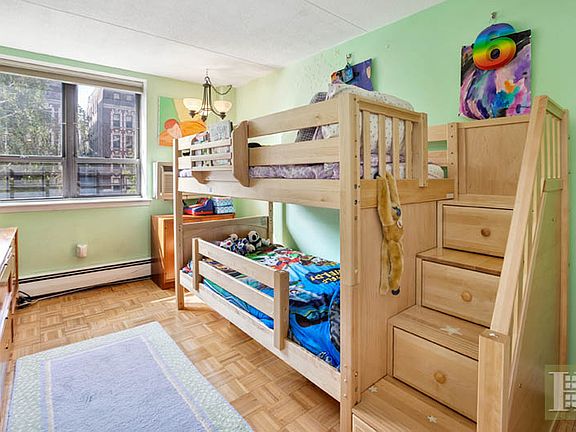 5th image of 220 Manhattan Ave APT 2U