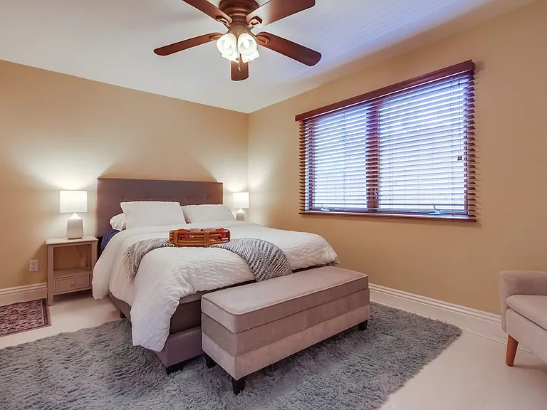 525 Marine St #1 — Photo 9