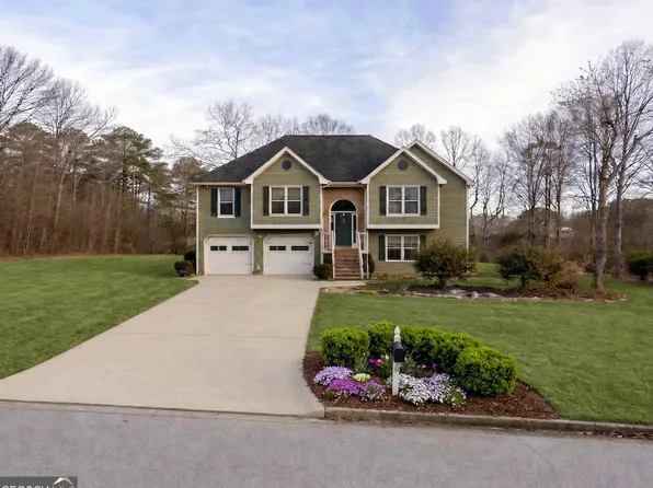 3805 Byrnwycke Dr NE, Buford, GA 30519