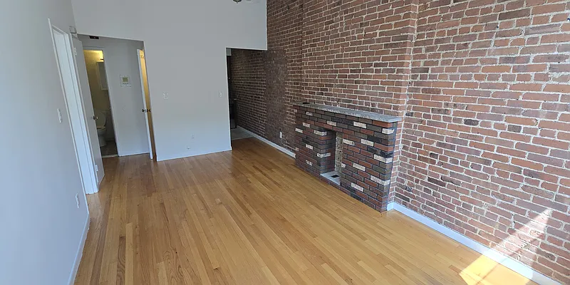 Rented by 4 Corners Realty, LLC | media 7