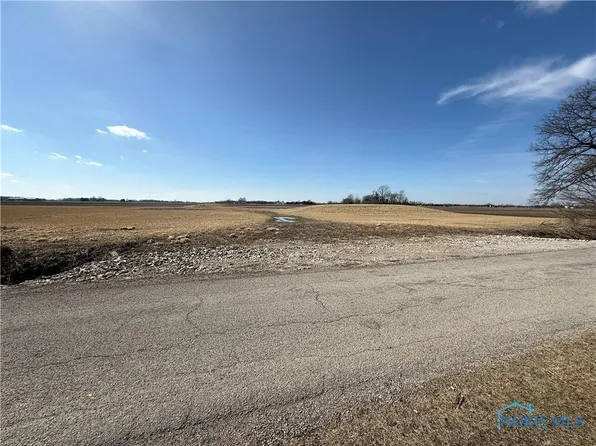 17345 Reams Rd, Bowling Green, OH 43402