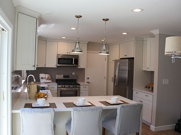 Carrera Quartz Counters