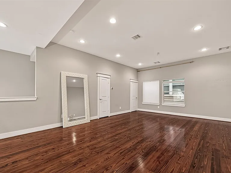 1510 Crockett St #B — Photo 7