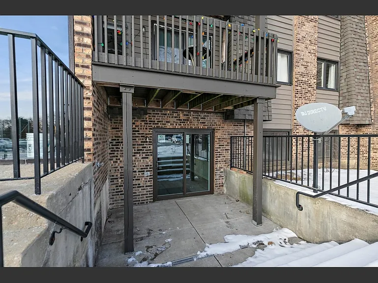1484 Stonebridge Cir #B4 — Photo 13