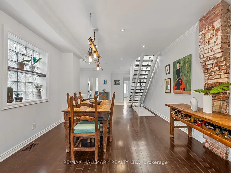146 Roslin Ave — Photo 13