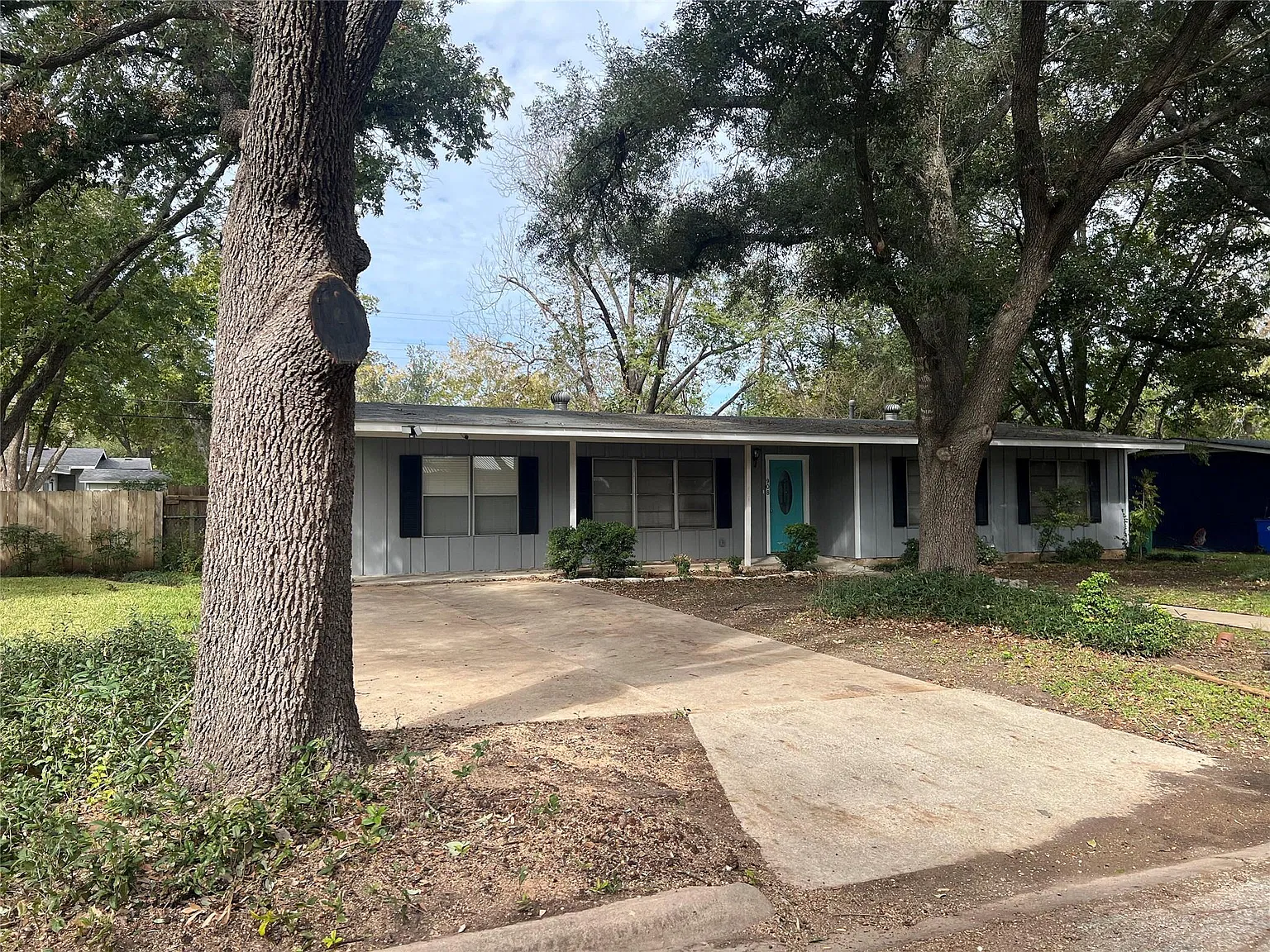 3 bed, 1.5 bath, 1424 sqft, $1,650 — Photo 2