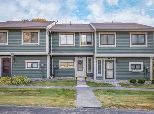 525 Kooser Cir, Hidden Valley, PA 15502