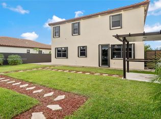 2464 SE 3rd St, Homestead, FL 33033