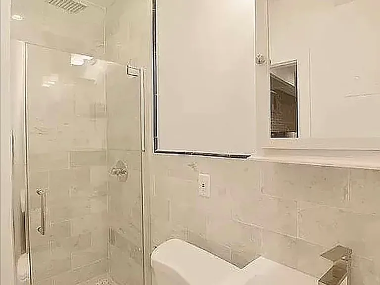 313 E 78th St #4A — Photo 5