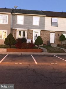 27 Mountaingate Dr, Frederick, MD, 21703