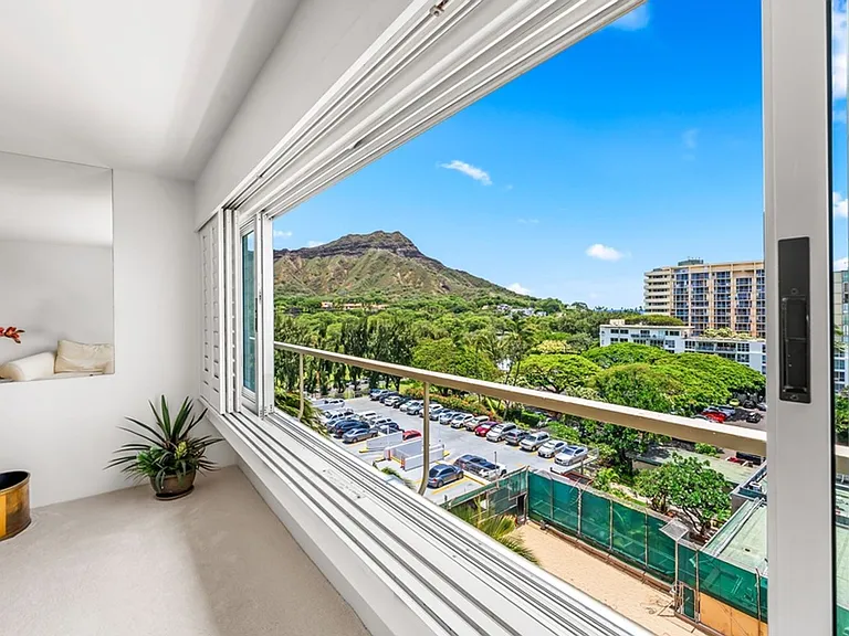 2895 Kalakaua Ave #805 — Photo 45