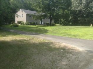 6 Randall Ln APT 3, Hampstead, NH 03841
